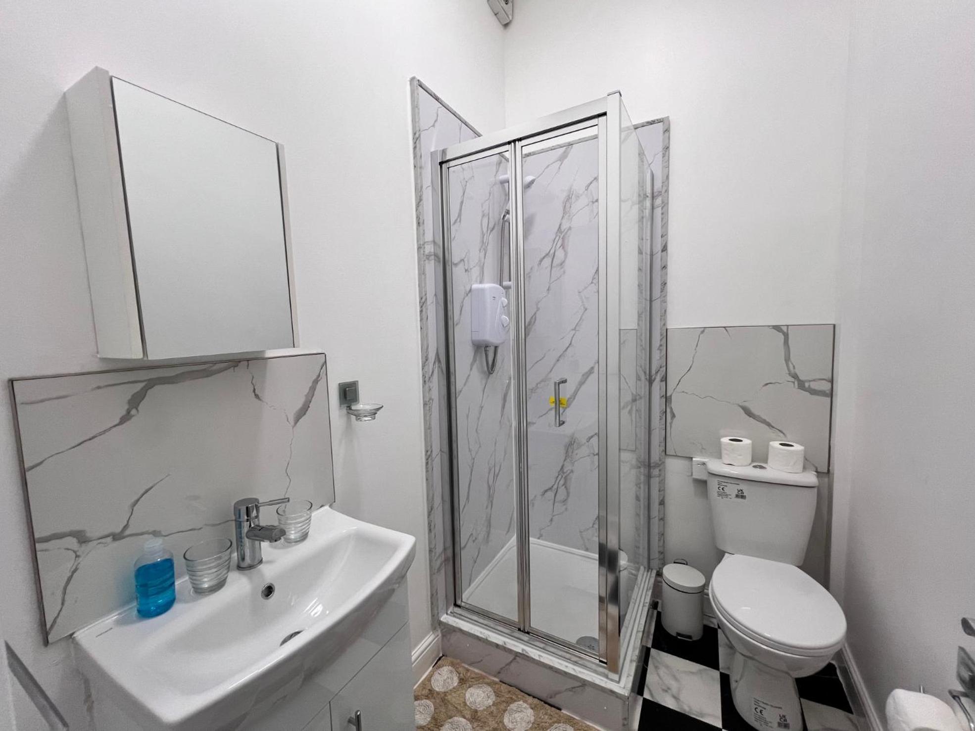 Lovely Studio Apartments On Finchley Road London Exteriör bild